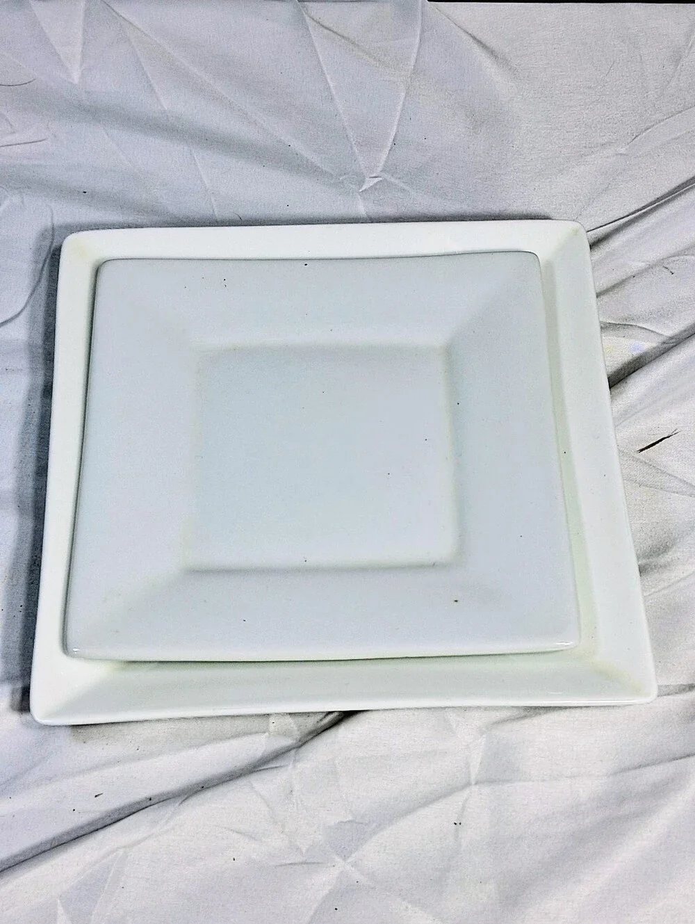 Set Of 2 Crate and Barrel Simple White Square Porcelain Dinner Plates 7